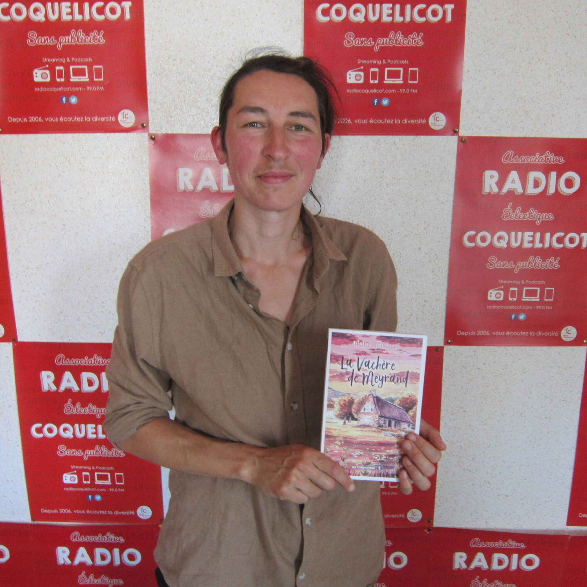 Mylène Tavernier au micro D’une plume à l’autre
